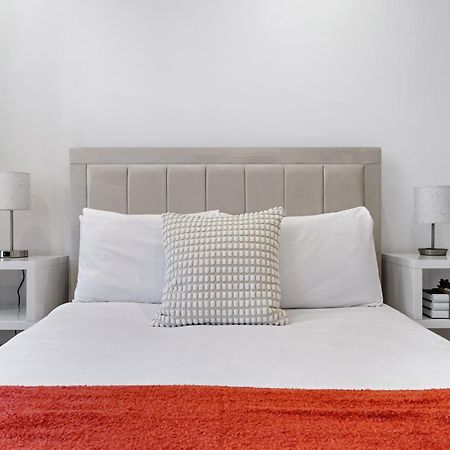 The High Street Kensington Boutique Apartment London Bagian luar foto