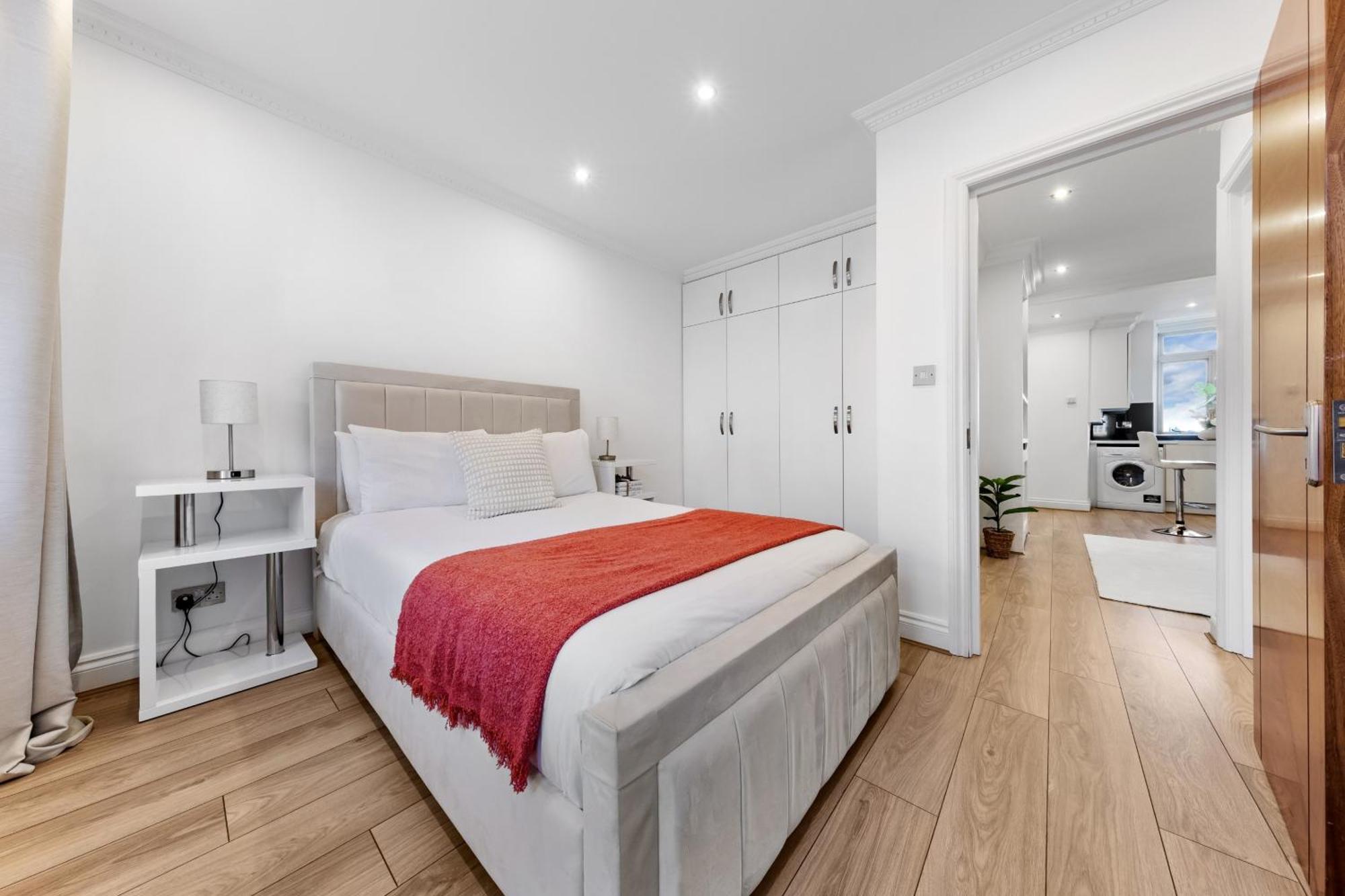 The High Street Kensington Boutique Apartment London Bagian luar foto