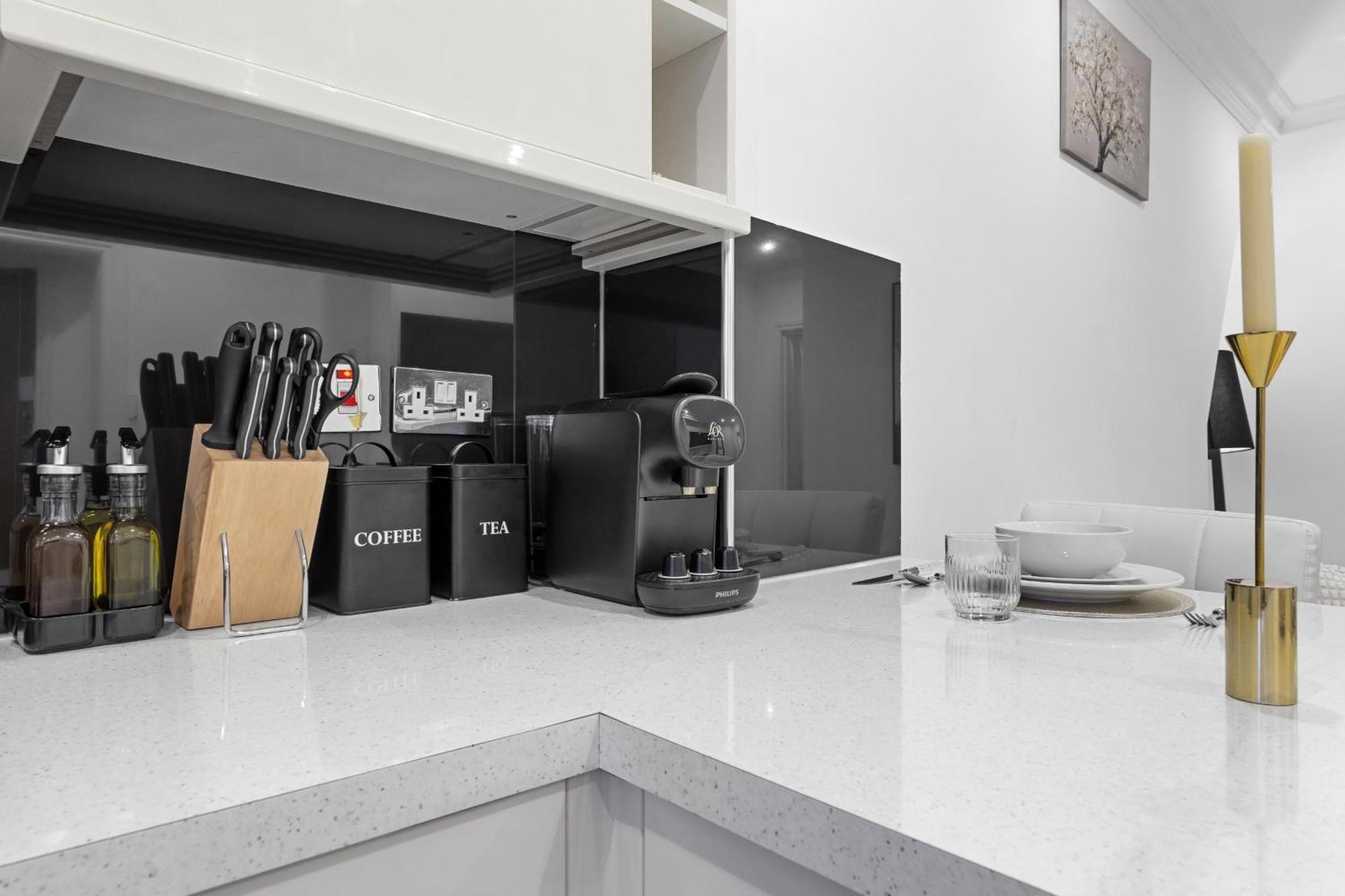 The High Street Kensington Boutique Apartment London Bagian luar foto