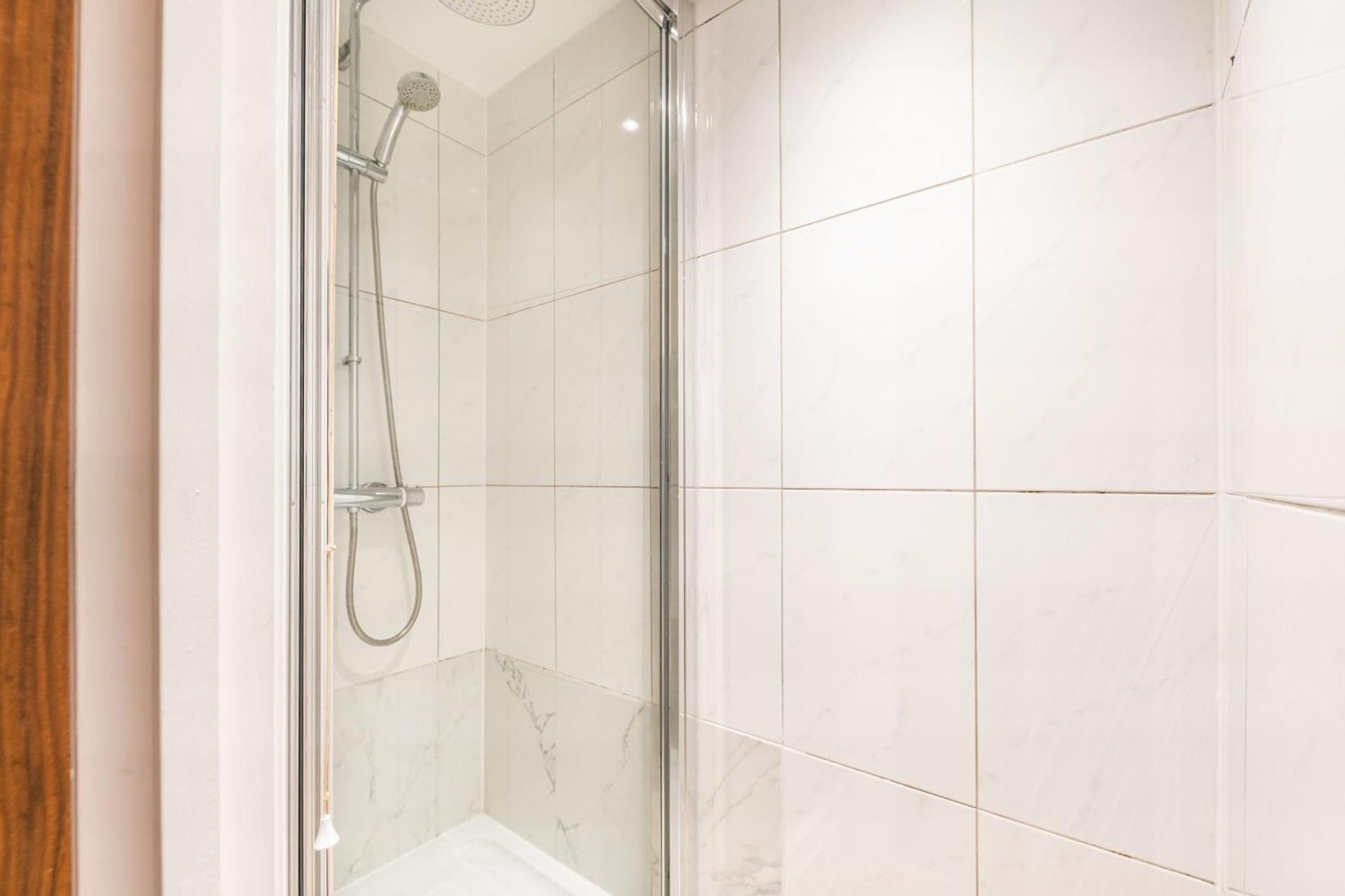 The High Street Kensington Boutique Apartment London Bagian luar foto